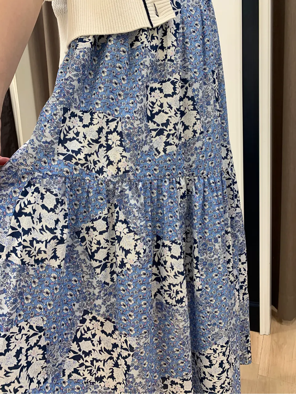 組曲 岡 コーディネート画像