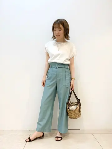 組曲 石井 コーディネート画像