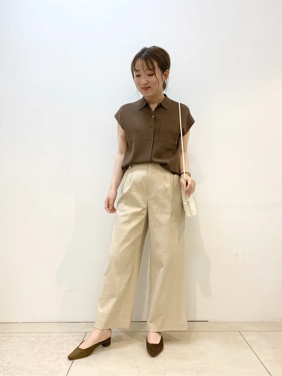 組曲 石井 コーディネート画像