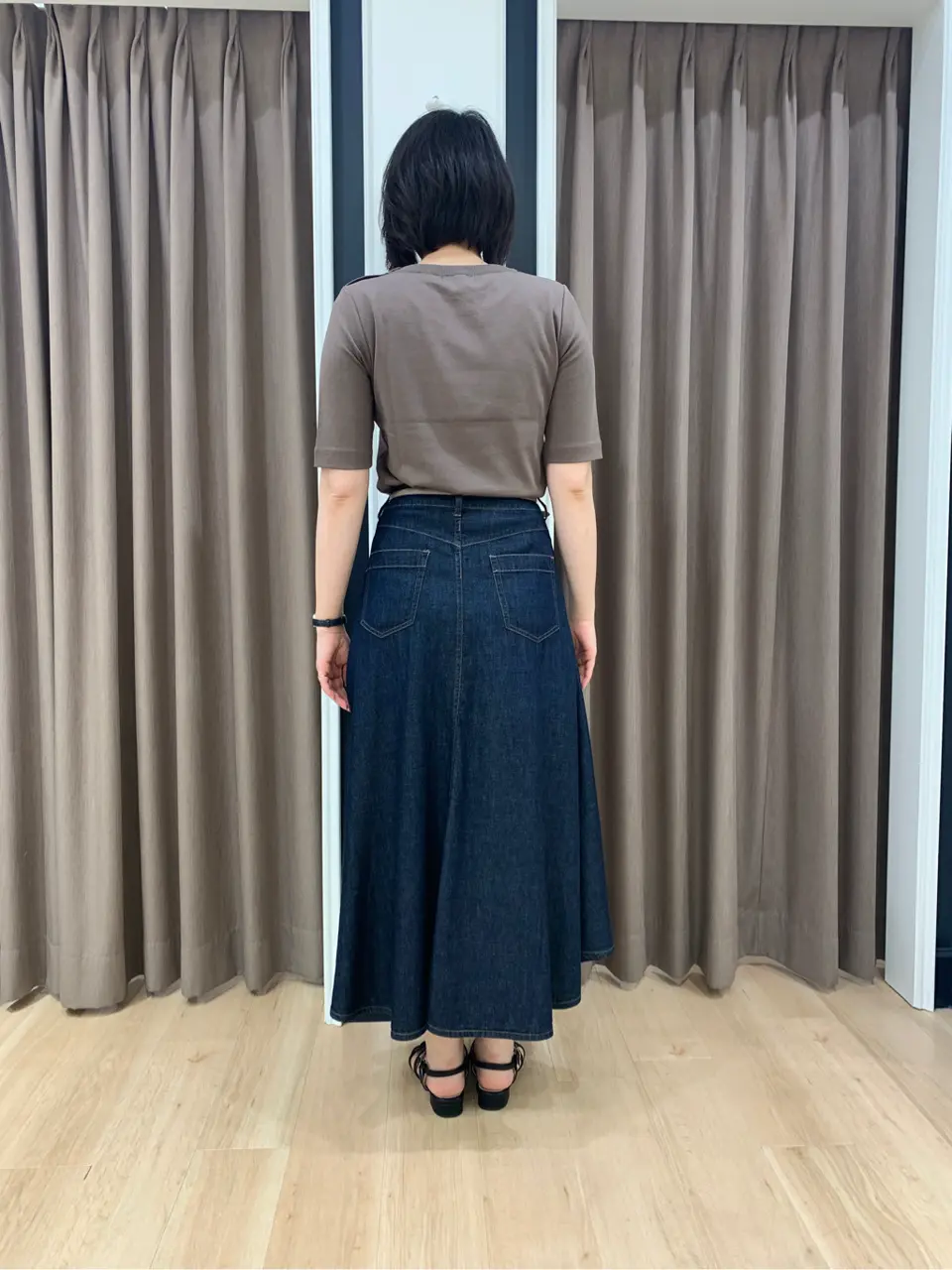 組曲 岡 コーディネート画像