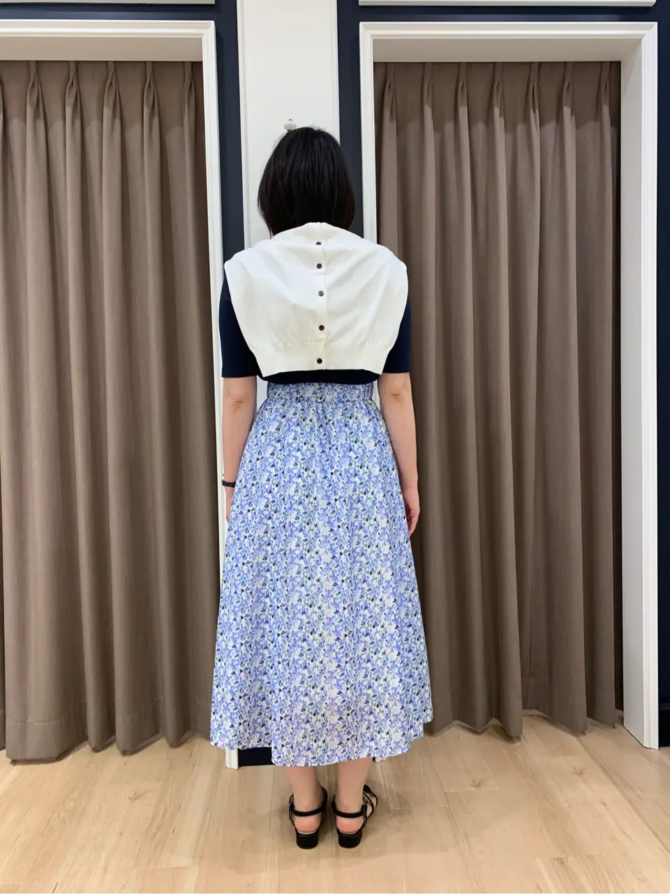 組曲 岡 コーディネート画像