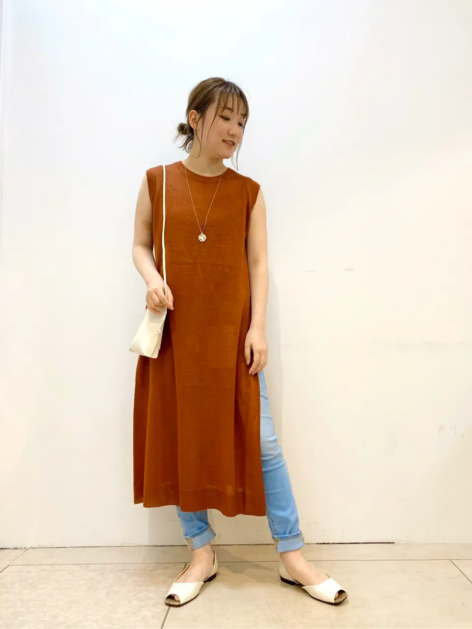 組曲 石井 コーディネート画像