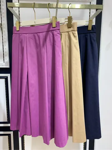 組曲 岡 コーディネート画像