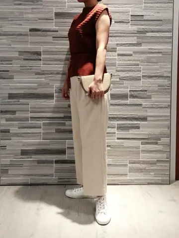 組曲 スタッフ コーディネート画像