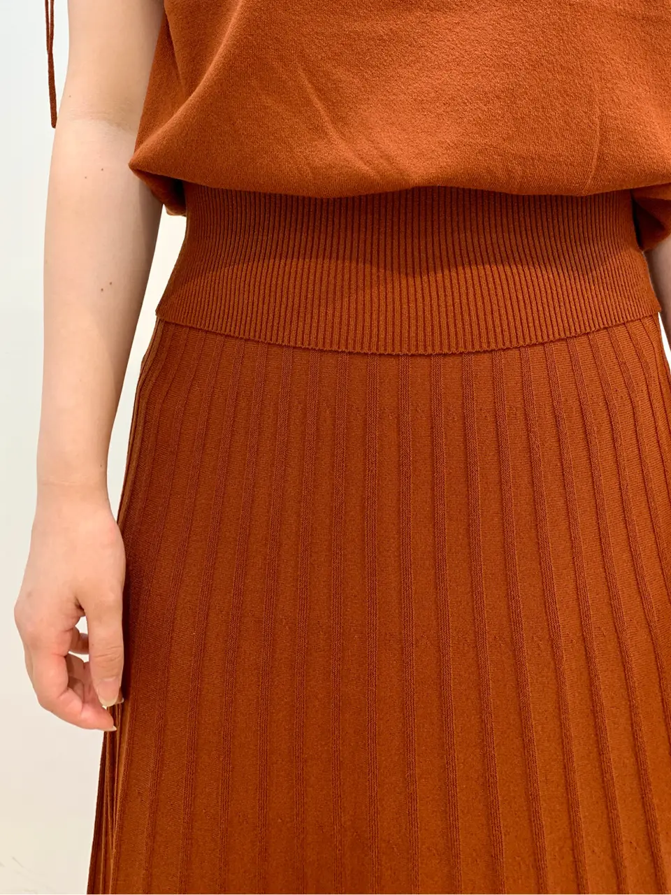 組曲 石井 コーディネート画像