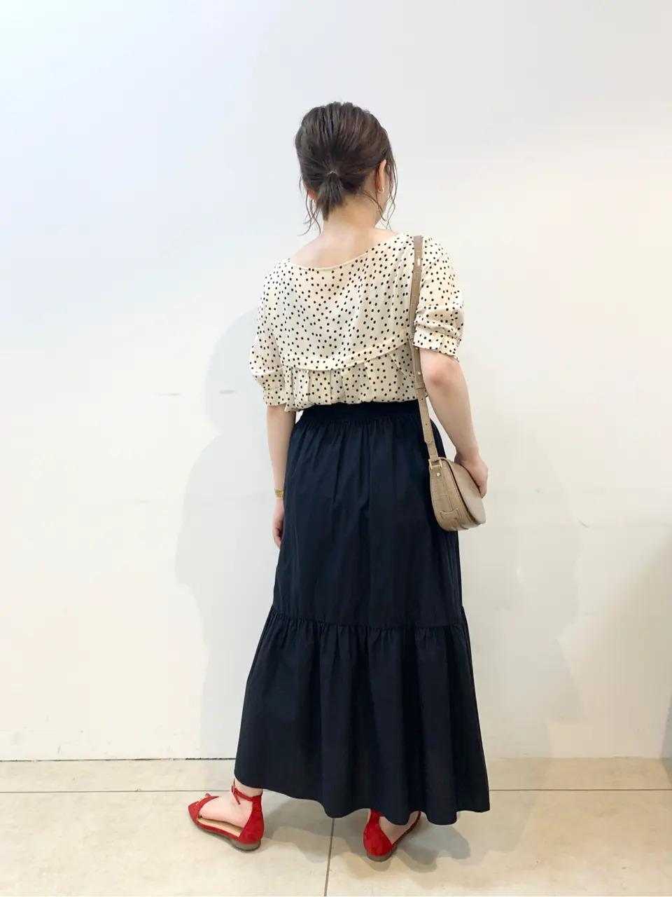 組曲 石井 コーディネート画像