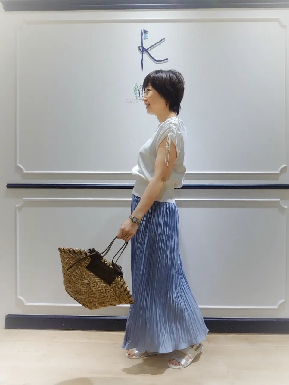 組曲 井上 コーディネート画像