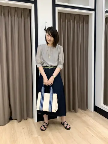 組曲 岡 コーディネート画像