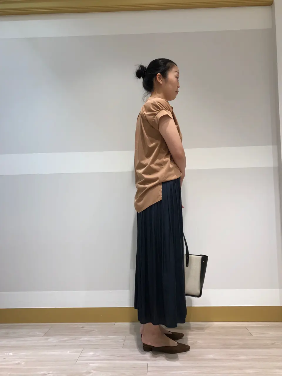 組曲 中野 コーディネート画像