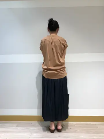 組曲 中野 コーディネート画像