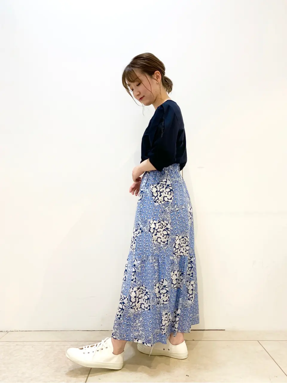 組曲 石井 コーディネート画像