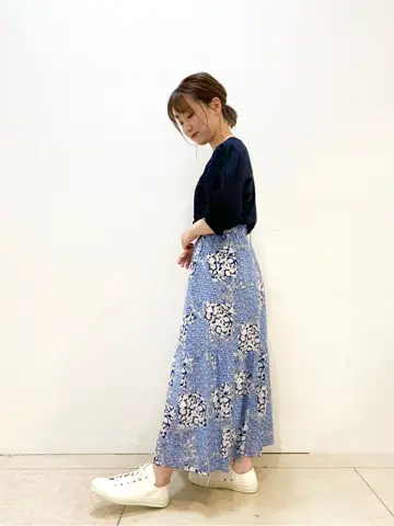 組曲 石井 コーディネート画像