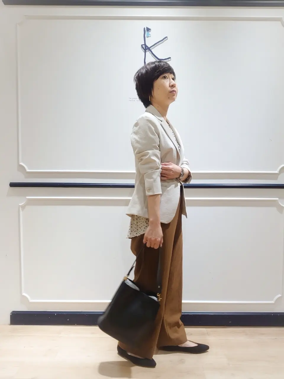 組曲 井上 コーディネート画像