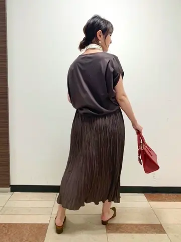 組曲 宮本 コーディネート画像