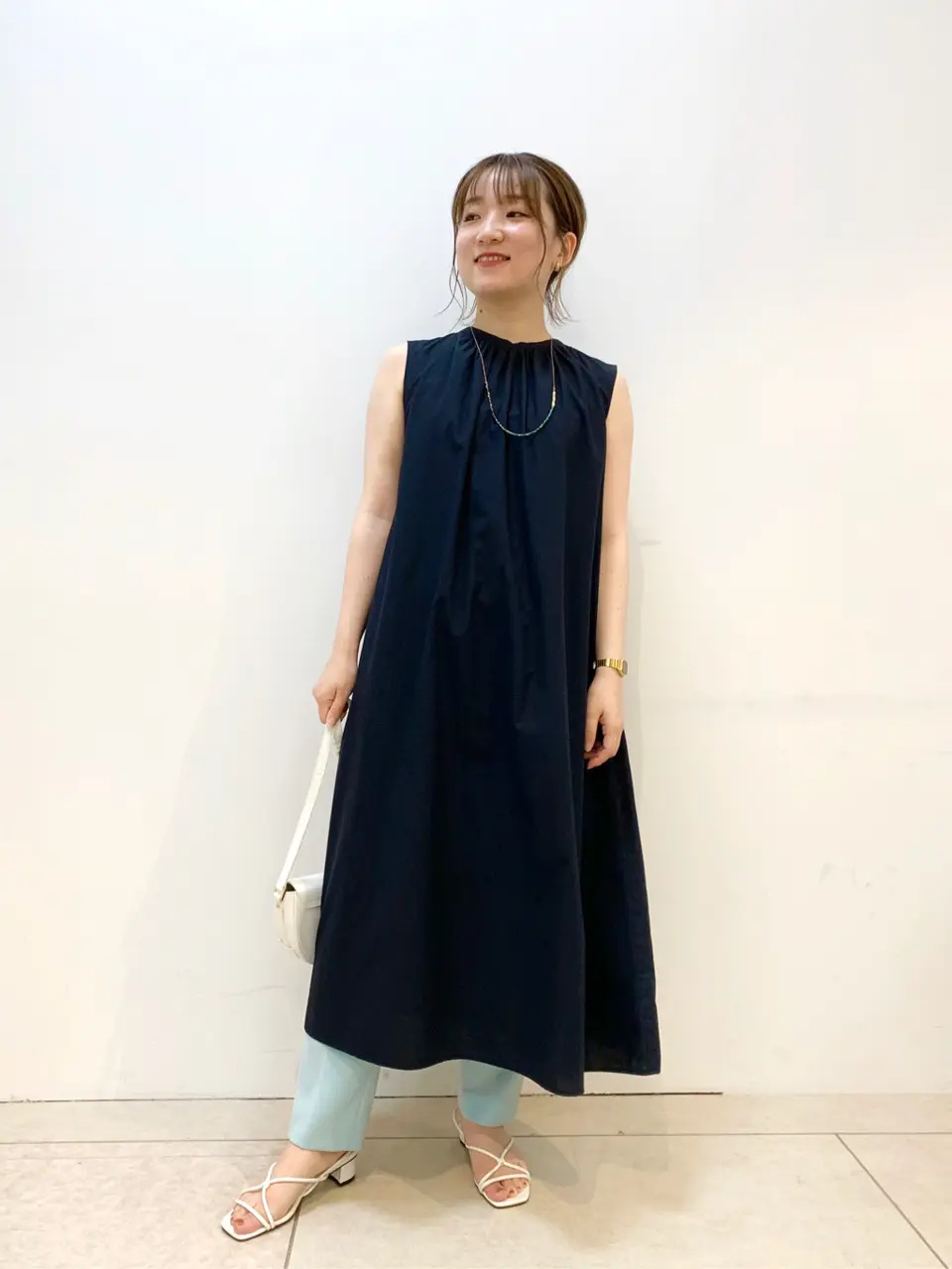 組曲 石井 コーディネート画像