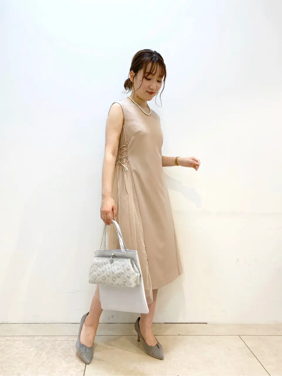 組曲 石井 コーディネート画像