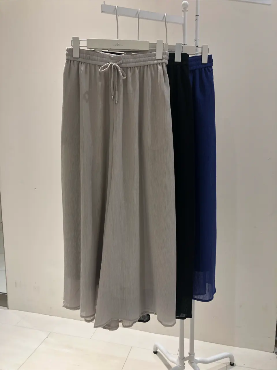 組曲 伊藤 コーディネート画像