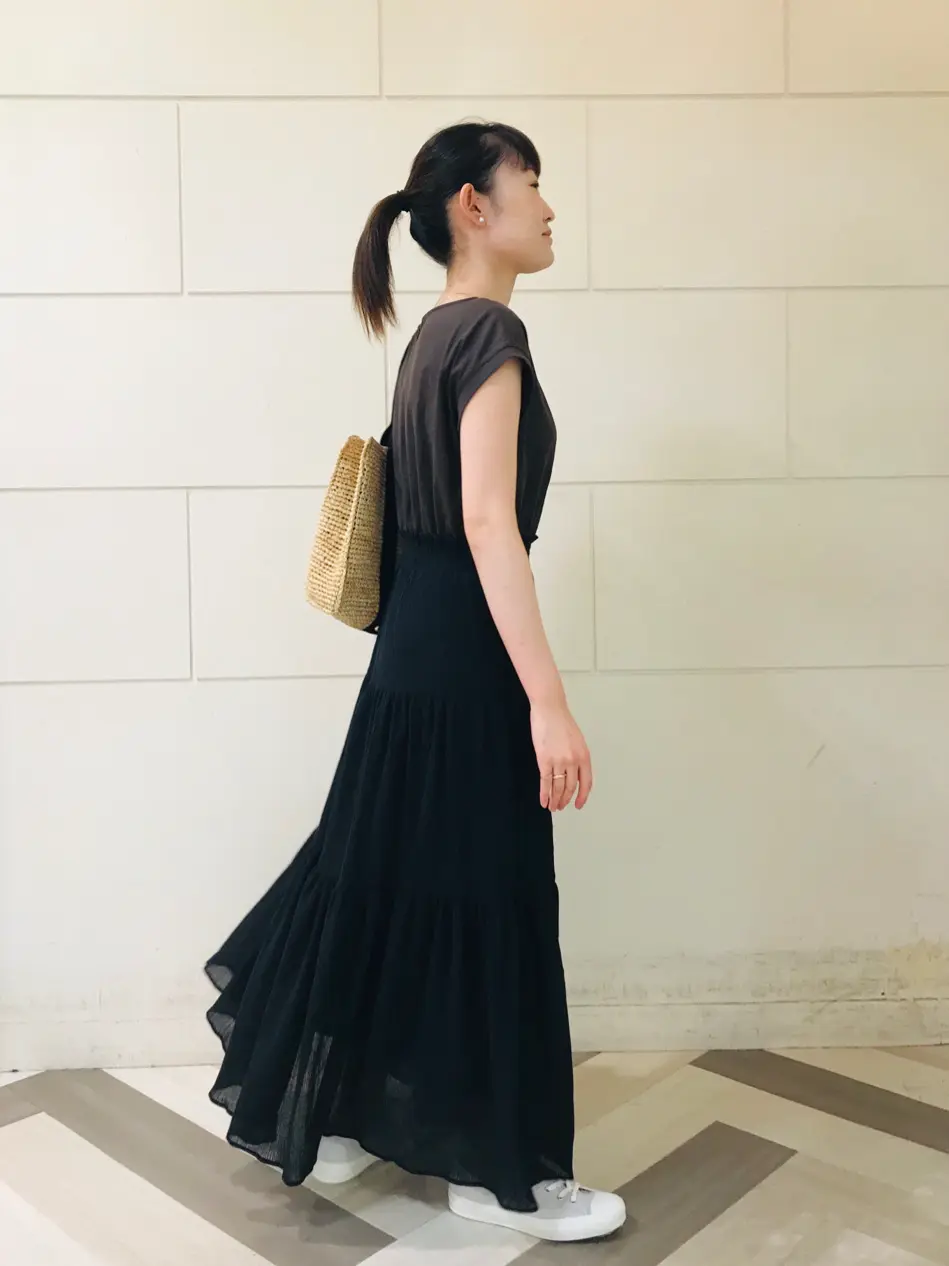 組曲 スタッフ コーディネート画像