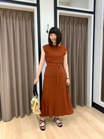 組曲 岡 コーディネート画像