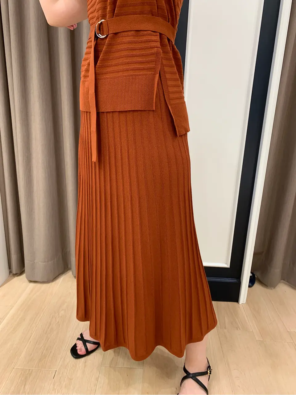 組曲 岡 コーディネート画像