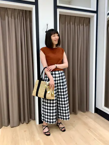 組曲 岡 コーディネート画像