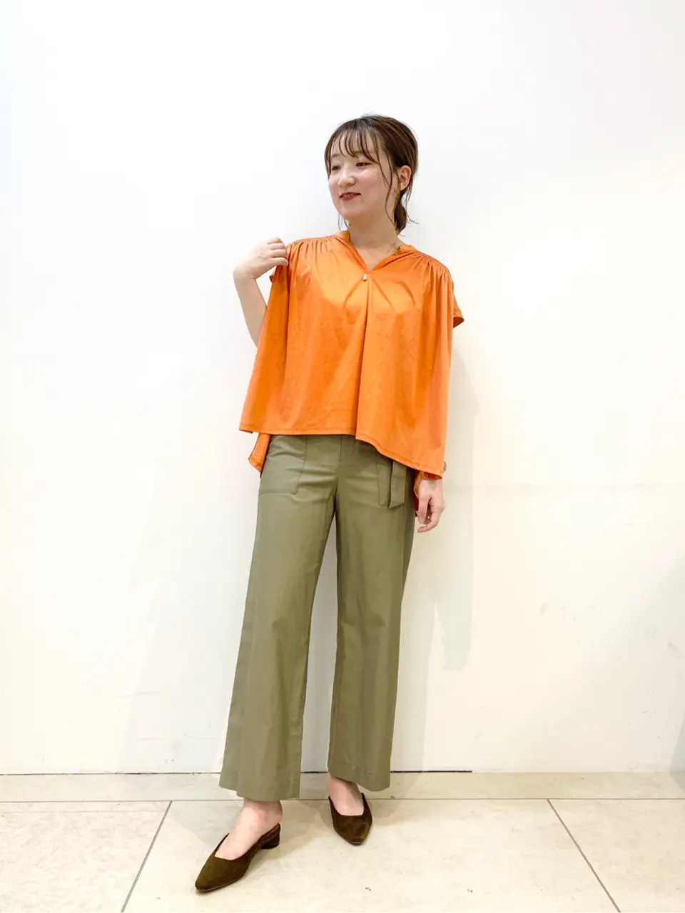 組曲 石井 コーディネート画像