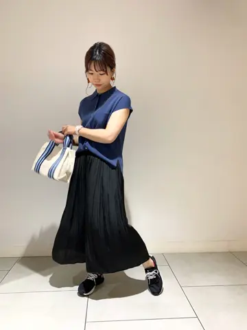 組曲 小林 コーディネート画像