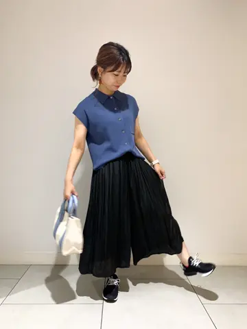 組曲 小林 コーディネート画像