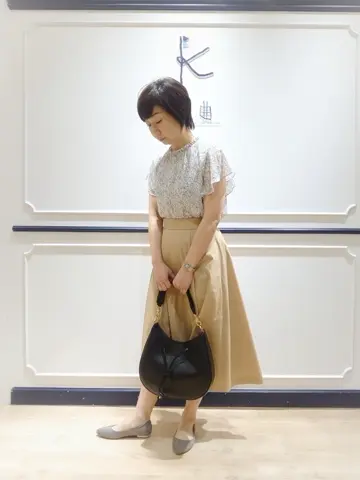 組曲 井上 コーディネート画像