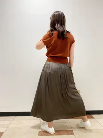 組曲 宮本 コーディネート画像