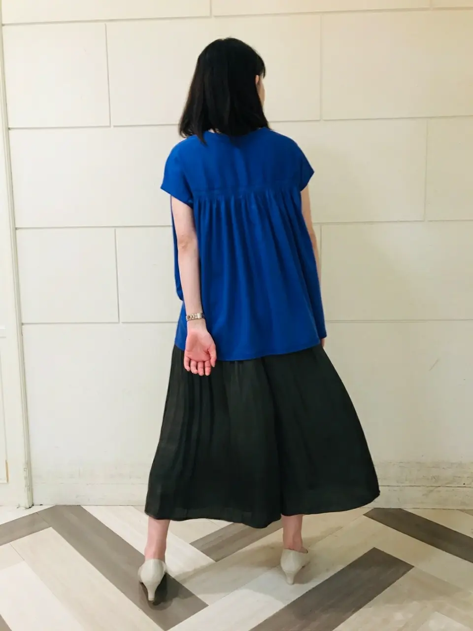 組曲 スタッフ コーディネート画像