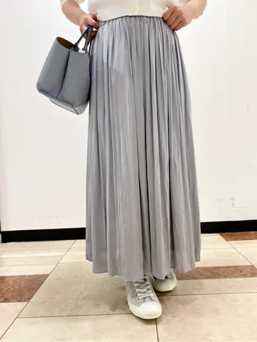 組曲 鈴木 コーディネート画像