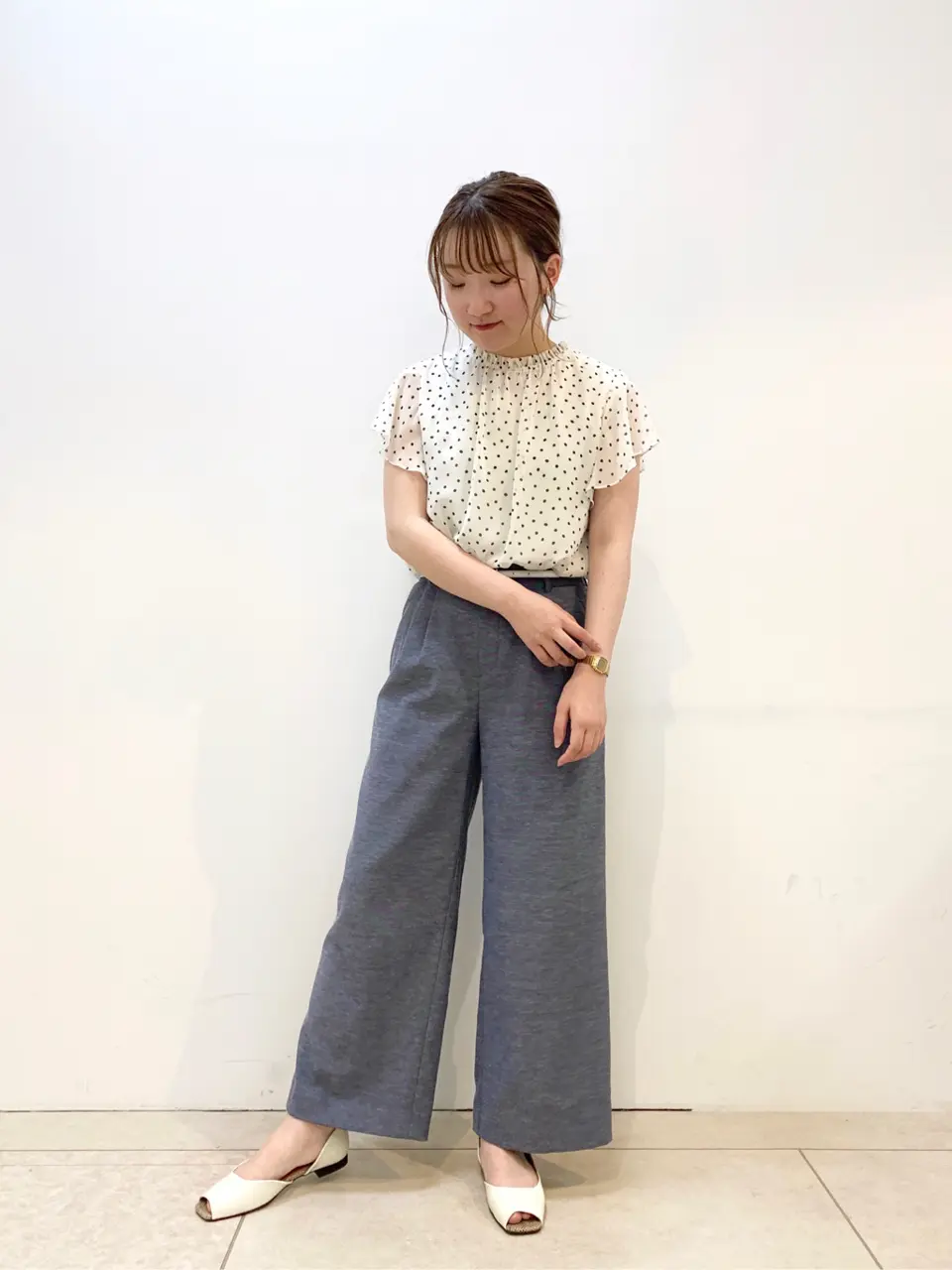 組曲 石井 コーディネート画像