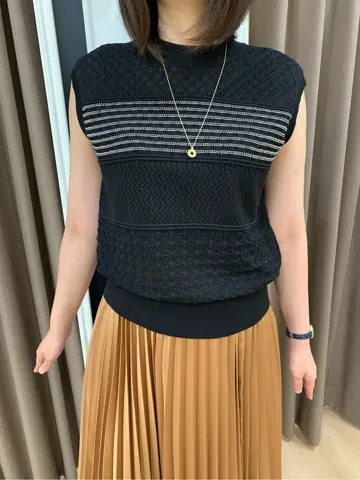 組曲 岡 コーディネート画像