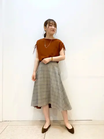 組曲 石井 コーディネート画像