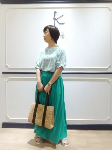 組曲 井上 コーディネート画像