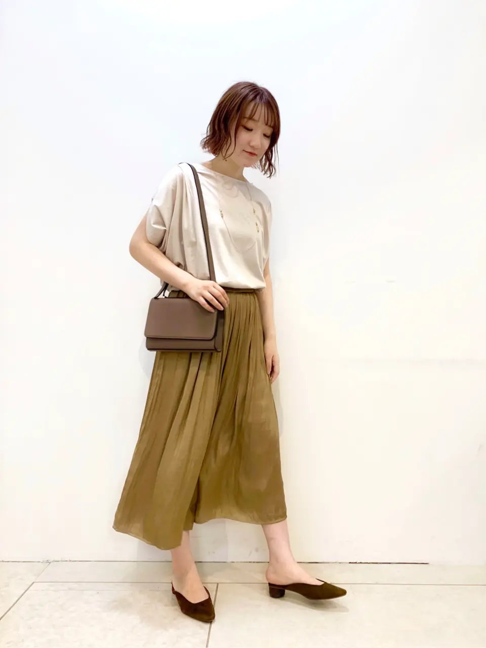 組曲 石井 コーディネート画像