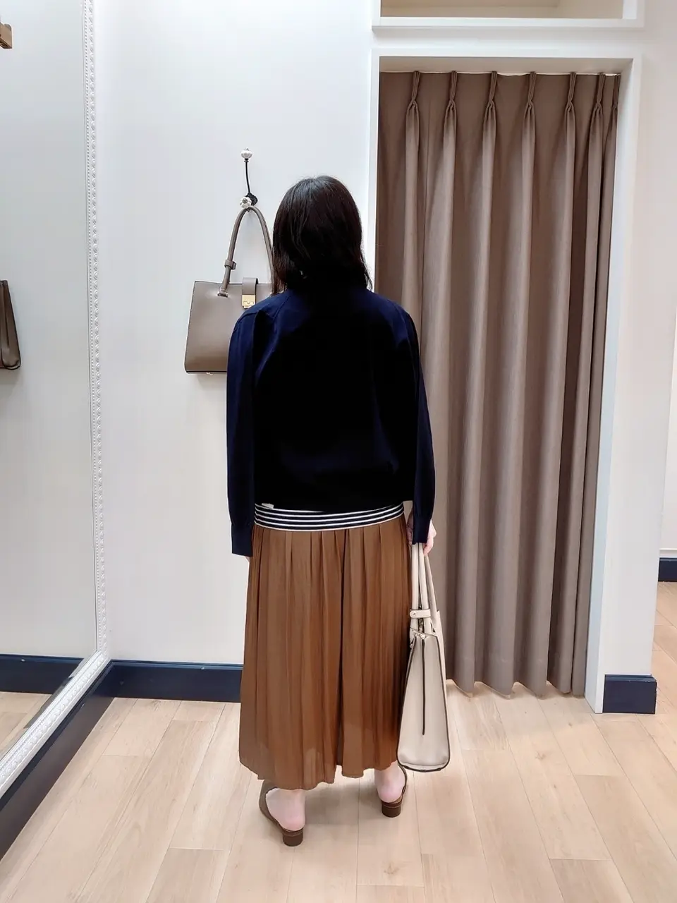 組曲 スタッフ コーディネート画像