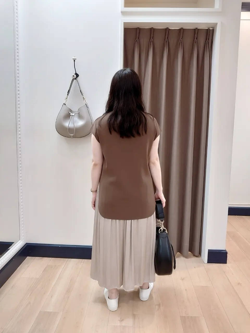 組曲 スタッフ コーディネート画像