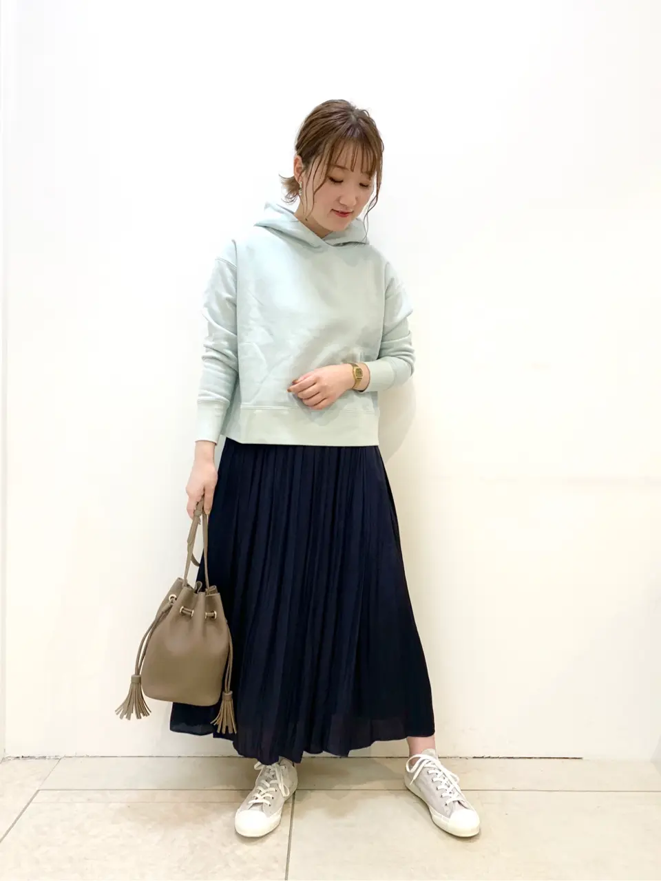 組曲 石井 コーディネート画像