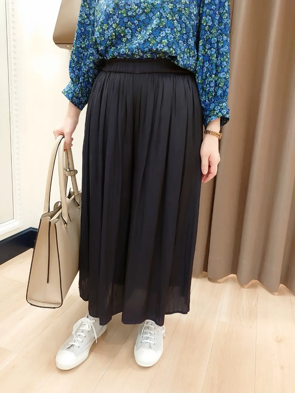 組曲 スタッフ コーディネート画像