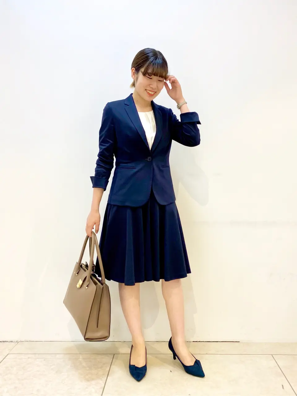 組曲 松田 コーディネート画像