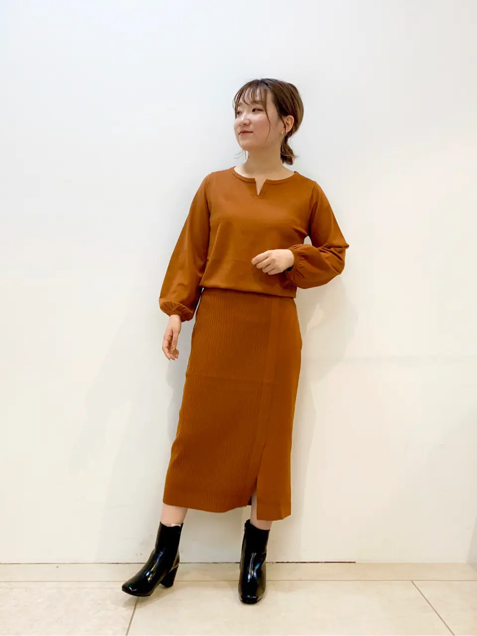 組曲 石井 コーディネート画像