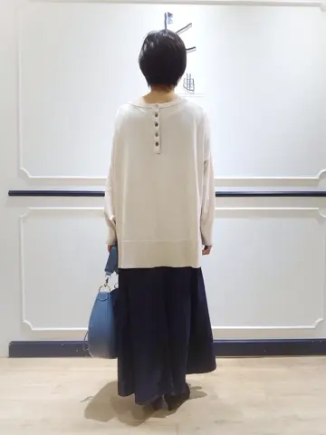 組曲 井上 コーディネート画像