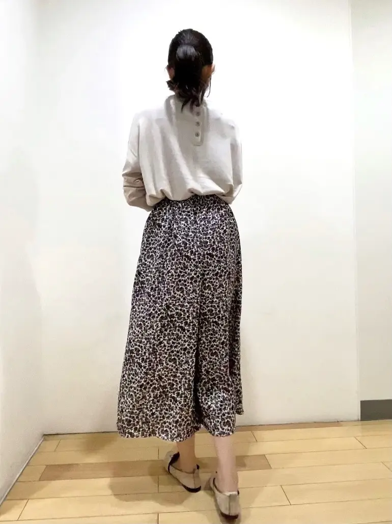 組曲 スタッフ コーディネート画像