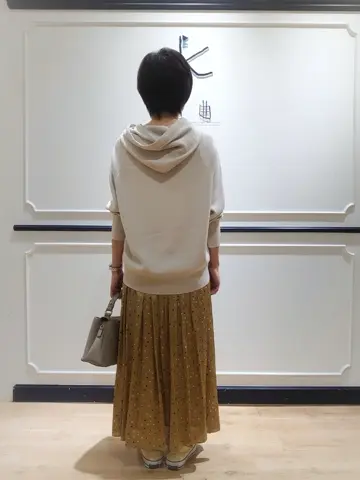 組曲 井上 コーディネート画像