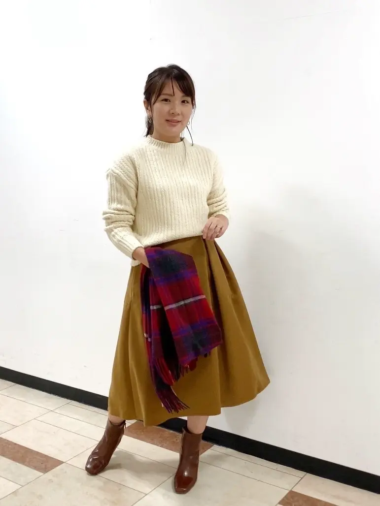 組曲 宮本 コーディネート画像