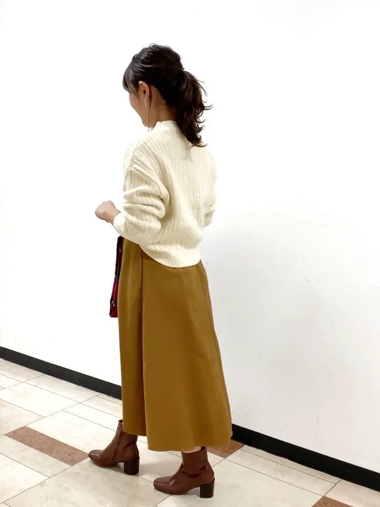 組曲 宮本 コーディネート画像