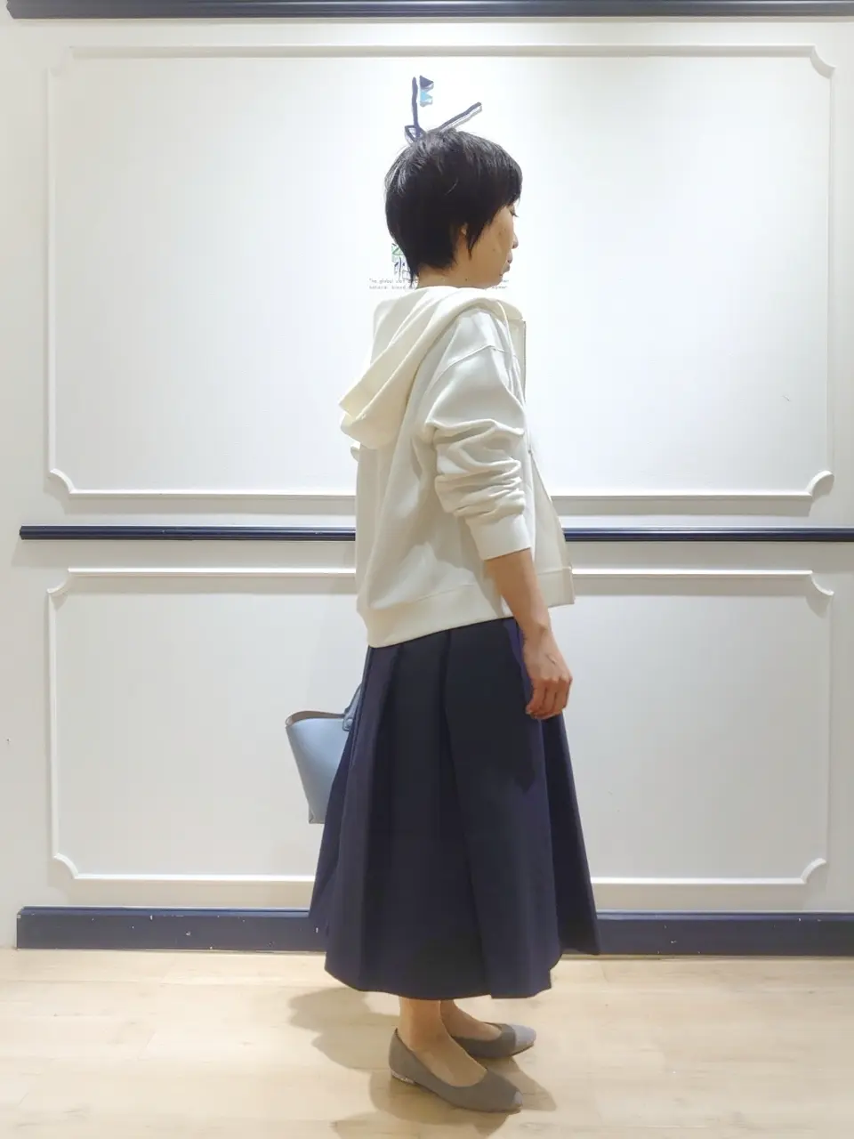 組曲 井上 コーディネート画像