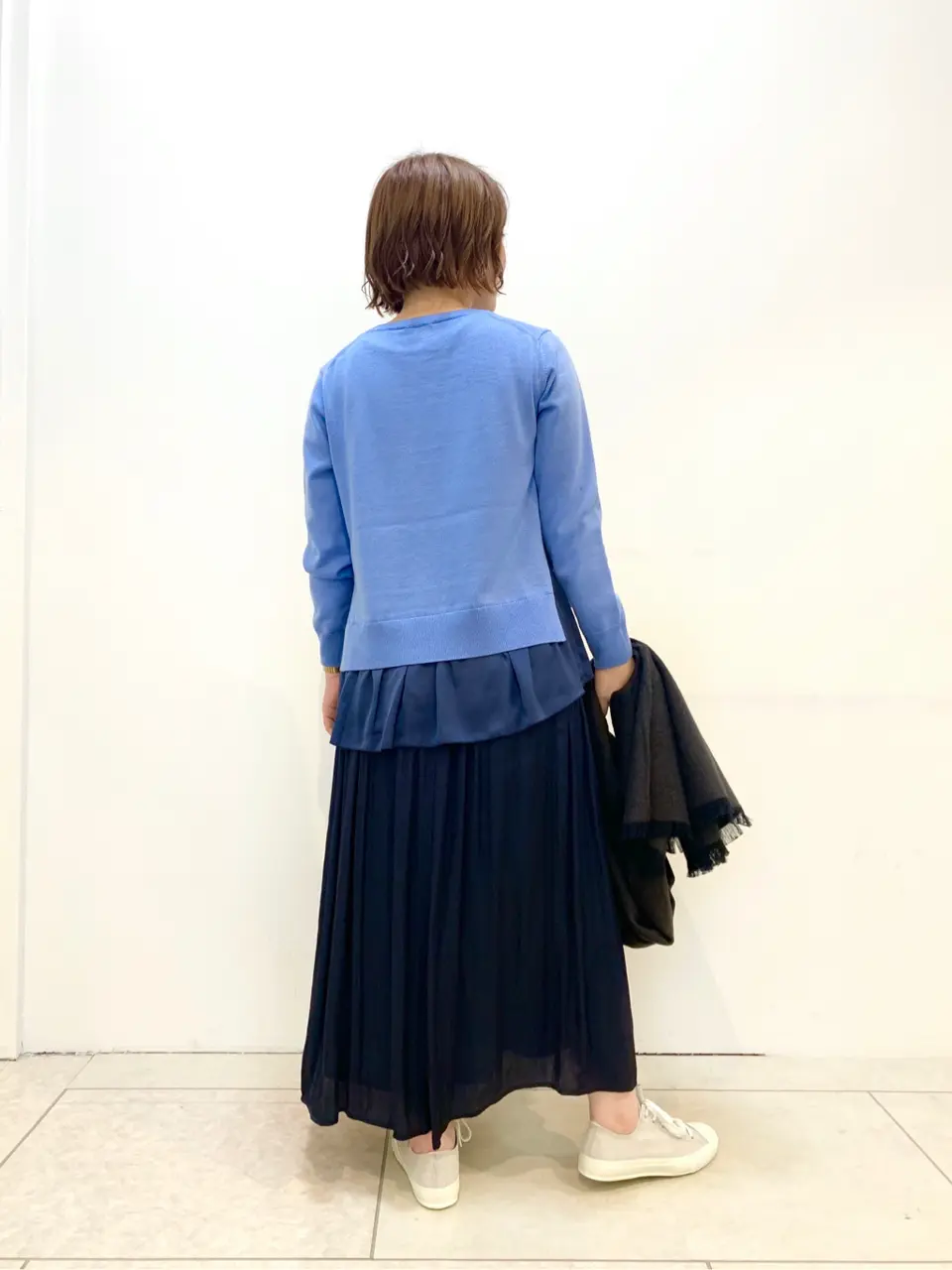 組曲 石井 コーディネート画像